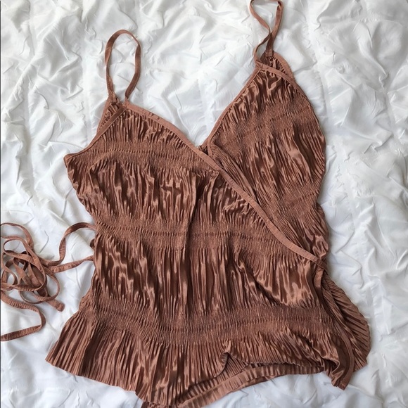 Rose gold wrap tank - Picture 2 of 2